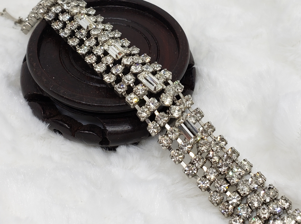 Vintage Rhinestone Bracelet - Picture 5 of 5